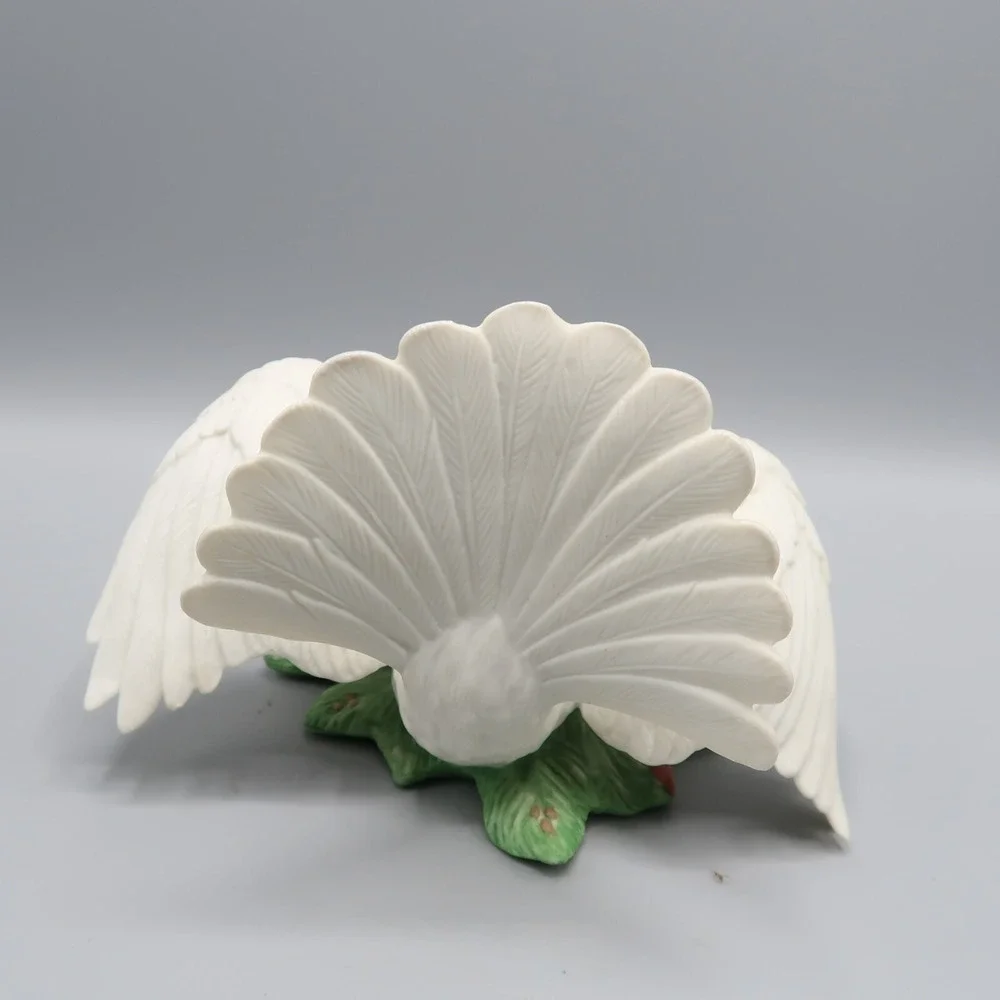 Vintage 1992 Enesco White Dove Figurine with ribbon and acorn Open wings